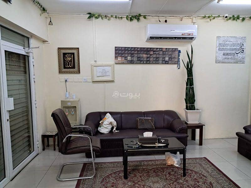 تجاري آخر للبيع في الحورة، المحافظة العاصمة تجاري آخر للبيع في الحورة، المحافظة العاصمة