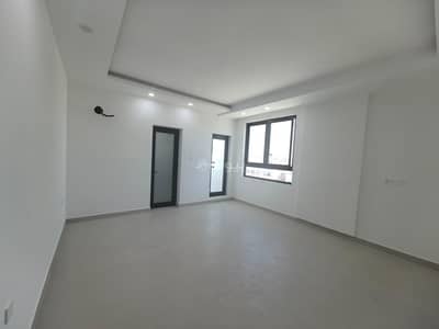 5 Bedroom Flat for Sale in Al Hidd, Muharraq Governorate - 5 Bedrooms Apartment For Sale Al Hidd, Muharraq Governorate