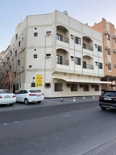 Commercial Building for Sale in Riffa, Southern Governorate - Commercial Building For Sale in Riffa, Southern Governorate