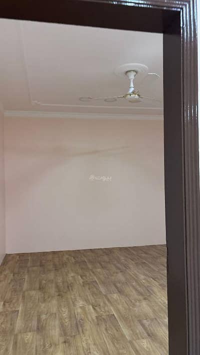 3 Bedroom Flat for Rent in Isa Town, Southern Governorate - 3 Bedrooms Apartment For Rent Isa Town, Southern Governorate