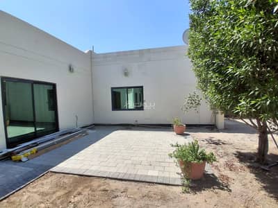 2 Bedroom Villa for Rent in Saar, Northern Governorate - 2 Bedroom Villa For Rent in Saar, Northern Governorate