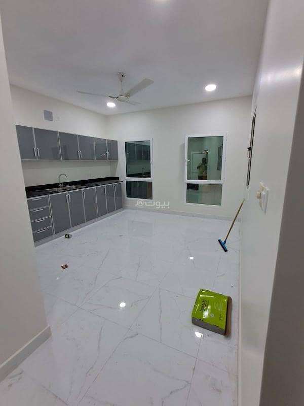 شقة مكونة من 4 غرف نوم للإيجار في المحرق