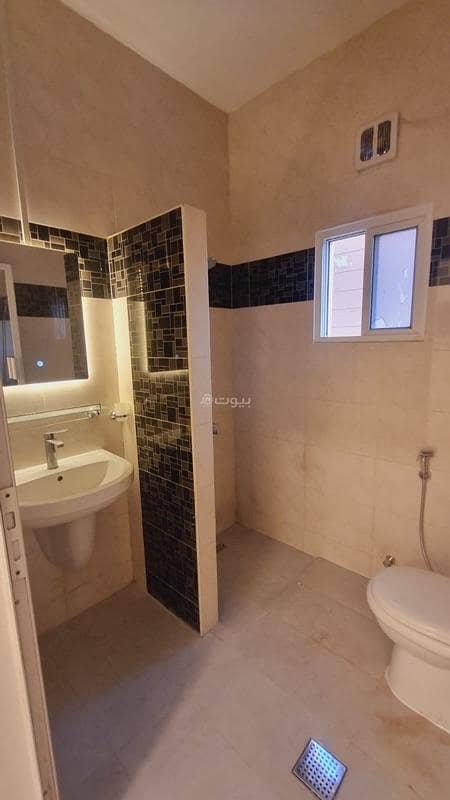 شقة تحتوي على 3 غرف نوم للإيجار في توبلي، المحافظة الوسطى