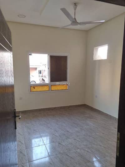 فلیٹ 2 غرفة نوم للايجار في المحرق، محافظة المحرق - شقة بغرفتي نوم للإيجار في المحرق