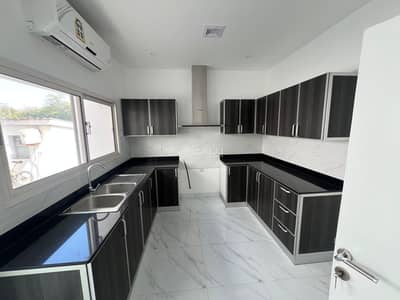 فیلا 3 غرف نوم للايجار في سار، المحافظة الشمالية - فيلا 3 غرف نوم للإيجار في سار، المحافظة الشمالية