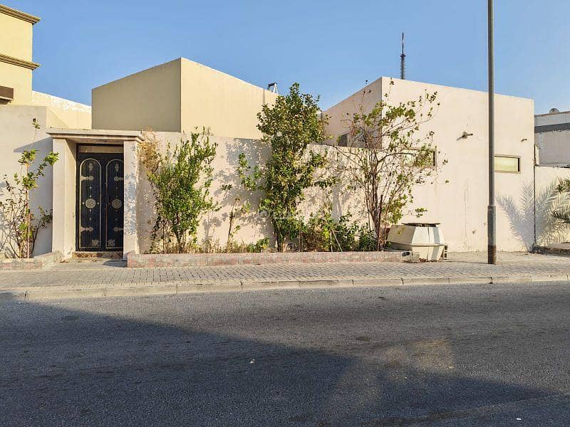 6 Bedrooms Villa For Sale in Isa Town, Southern Governorate 6 Bedrooms Villa For Sale in Isa Town, Southern Governorate