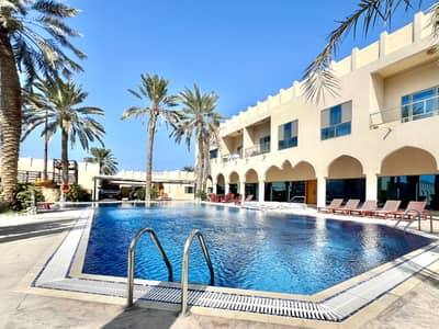 3 Bedroom Villa for Rent in Janabiyah, Northern Governorate - 3 Bedrooms Villa For Rent Saar, Northern Governorate