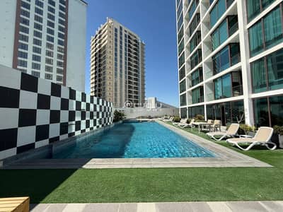 2 Bedroom Apartment for Rent in Amwaj Island, Muharraq Governorate - Spacious 2-Bedroom Apartment for Rent with Sea View in Amwaj