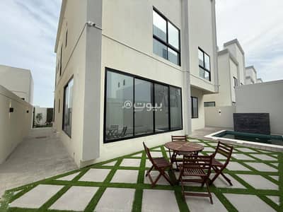4 Bedroom Villa for Sale in Muharraq, Muharraq Governorate - 4 Bedrooms Villa For Sale in Muharraq