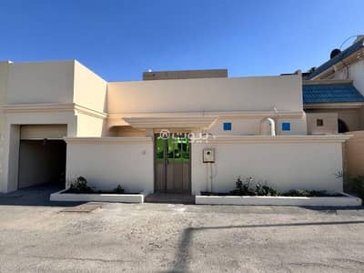 4 Bedroom Villa for Sale in Isa Town, Southern Governorate - 4 Bedrooms Villa For Sale in Isa Town, Southern Governorate