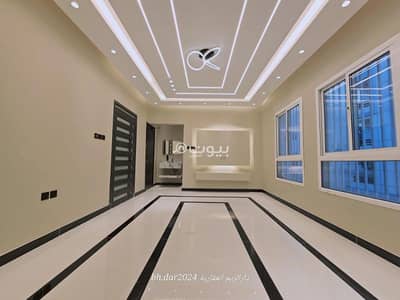 4 Bedroom Apartment for Sale in Al Hidd, Muharraq Governorate - 4 Bedrooms Apartment For Sale in Al Hidd, Muharraq Governorate