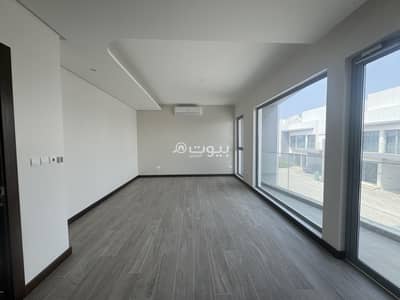 5 Bedroom Apartment for Sale in Muharraq, Muharraq Governorate - 5 Bedrooms Apartment For Sale in Muharraq