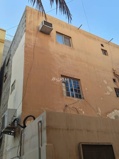 مجمع تجاري  للبيع في القضيبية، محافظة العاصمة - مبنى تجاري واحد للبيع في الجديبية، محافظة العاصمة