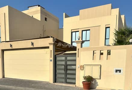 4 Bedroom Villa for Rent in Sanad, Capital Governorate - 4 Bedrooms Villas For Rent Sanad, Capital Governorate