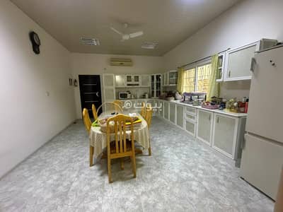 4 Bedroom Villa for Rent in Sanad, Capital Governorate - 4 Bedrooms Villas For Rent Sanad, Capital Governorate